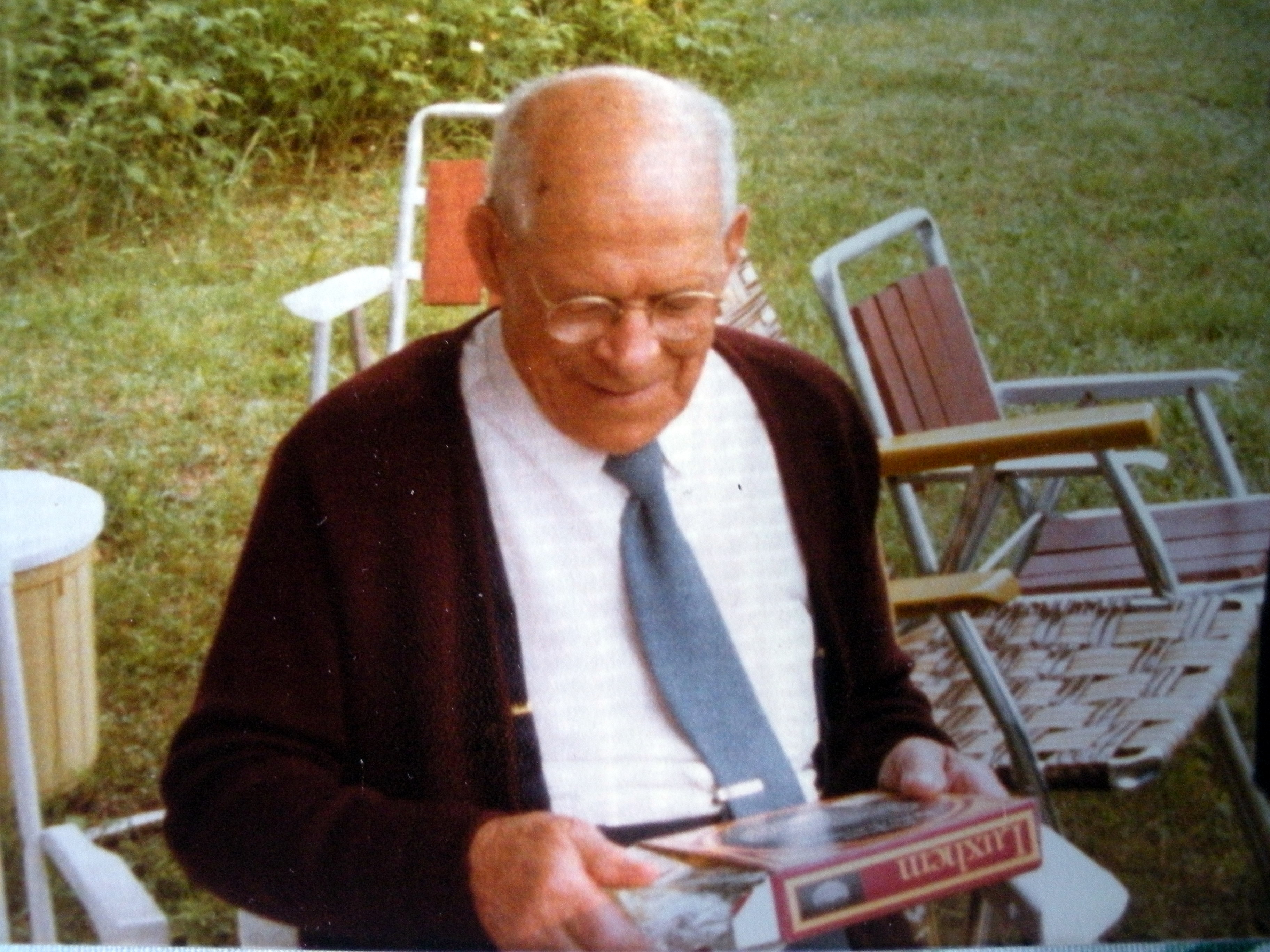 pictures/FLORENCE & FRANK RICHARDS/Singles/Frank Richards.JPG
